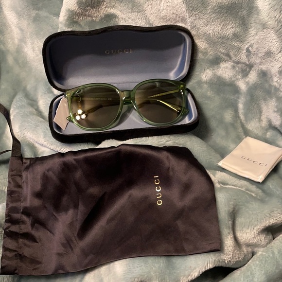 Gucci Accessories - Gucci 57mm Round Core Sunglasses New with tags